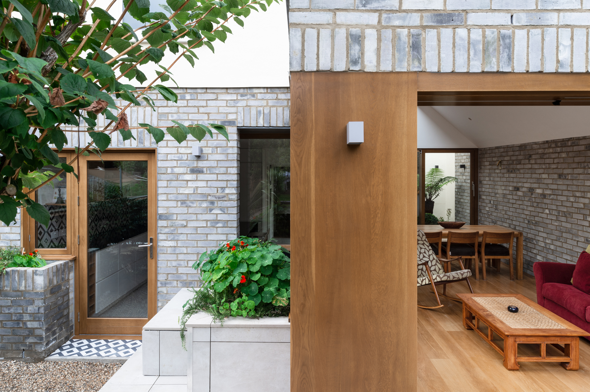 Harefield Road East House  / Gruff-33
