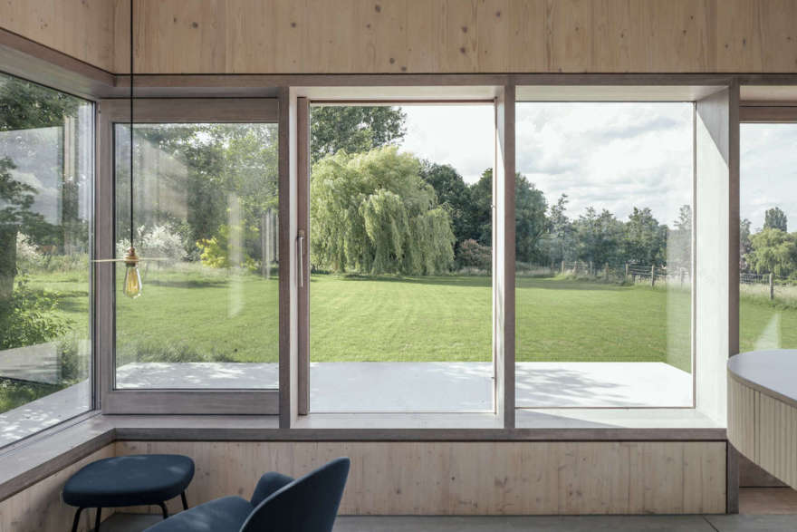 比利时丘陵景观中的 CLT 度假小屋-21