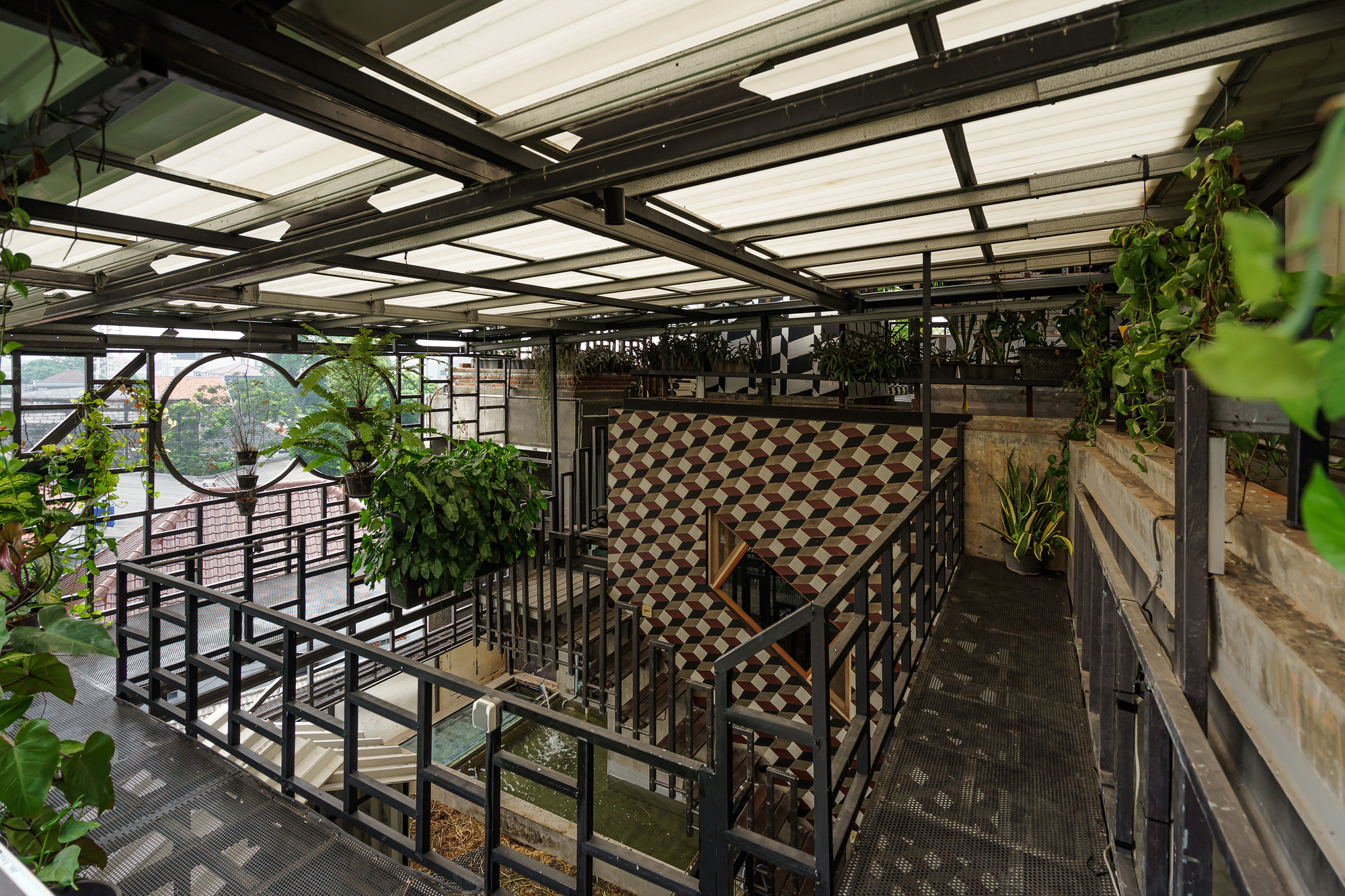 绿意盎然的别墅住宅兼工作室丨印度丨Realrich Architecture Workshop-45