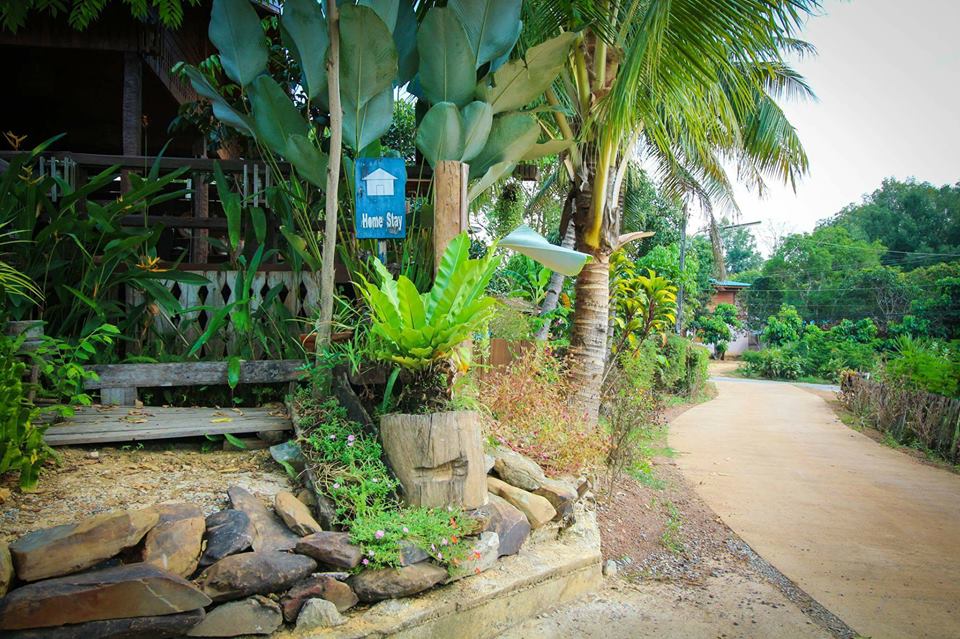 泰国传统高脚木屋民宿丨泰国素可泰-22