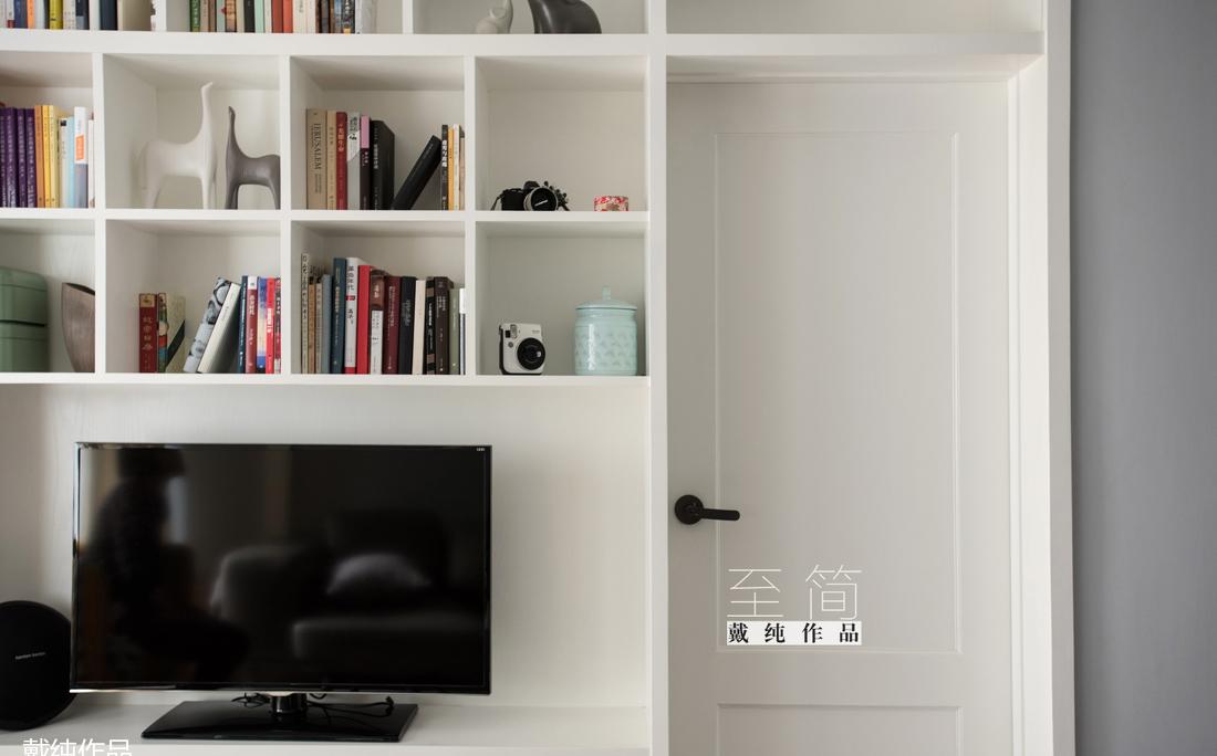 极简至美 | 双人工作台与无收纳空间的家居设计-7