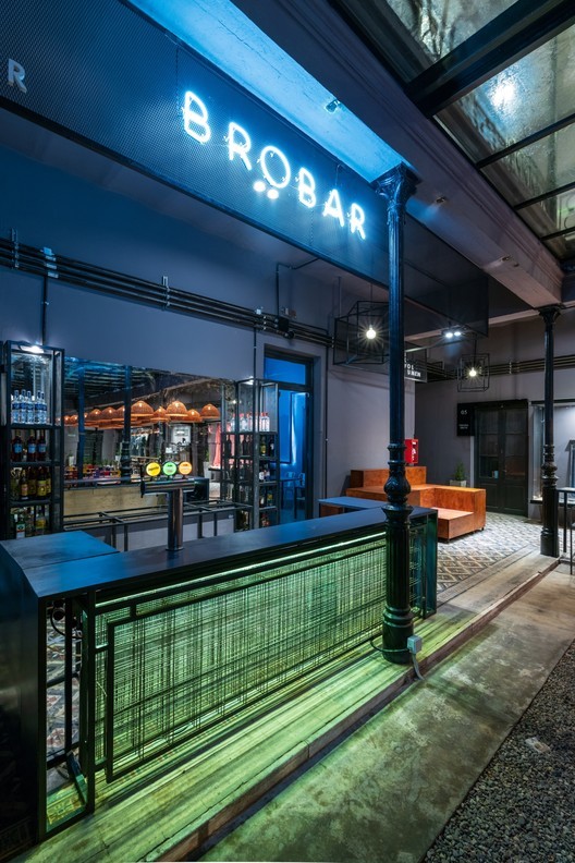 阿根廷百年修道院改造的购物中心-27