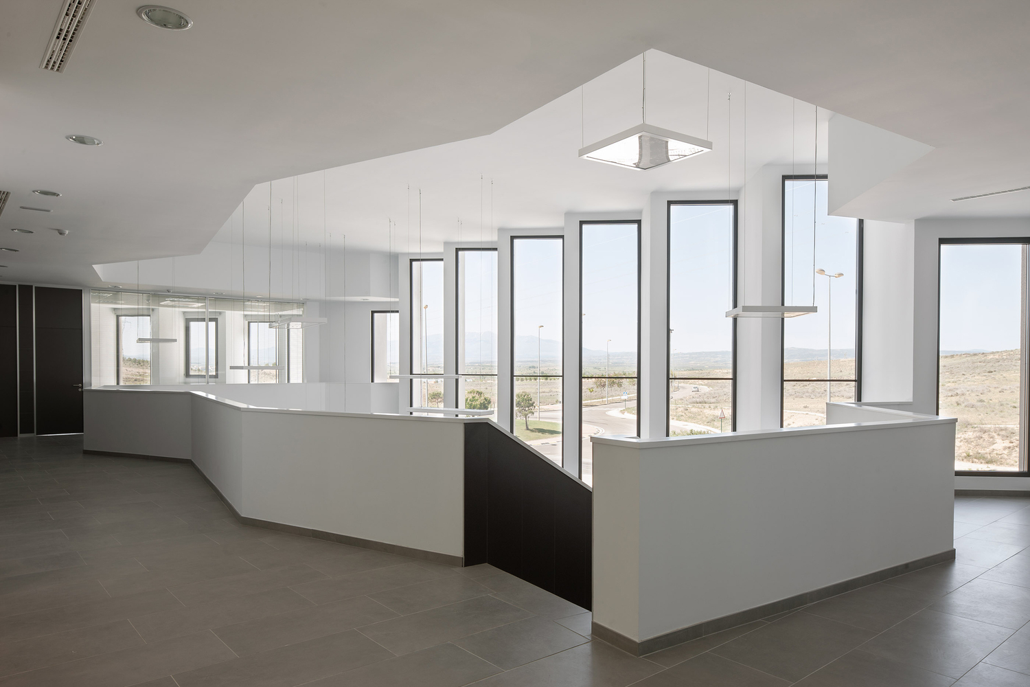 简约高效，自然采光 | JATA 新总部设计-38