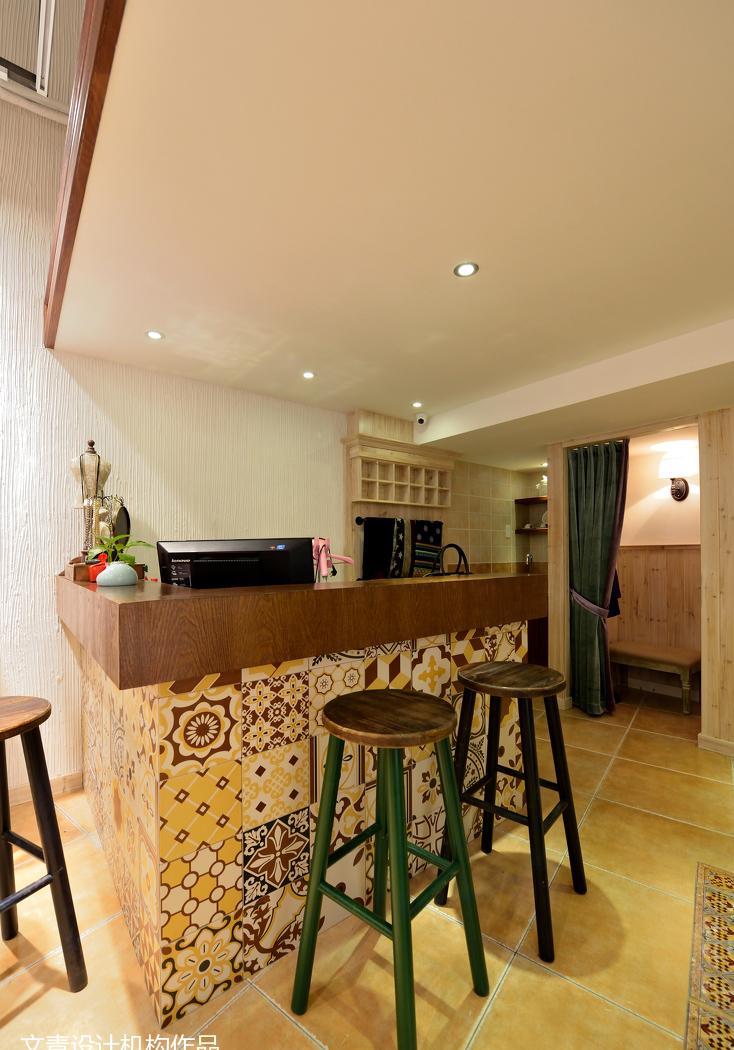 文青室内设计机构丨服装店丨春恋·岚乔 女装店-1