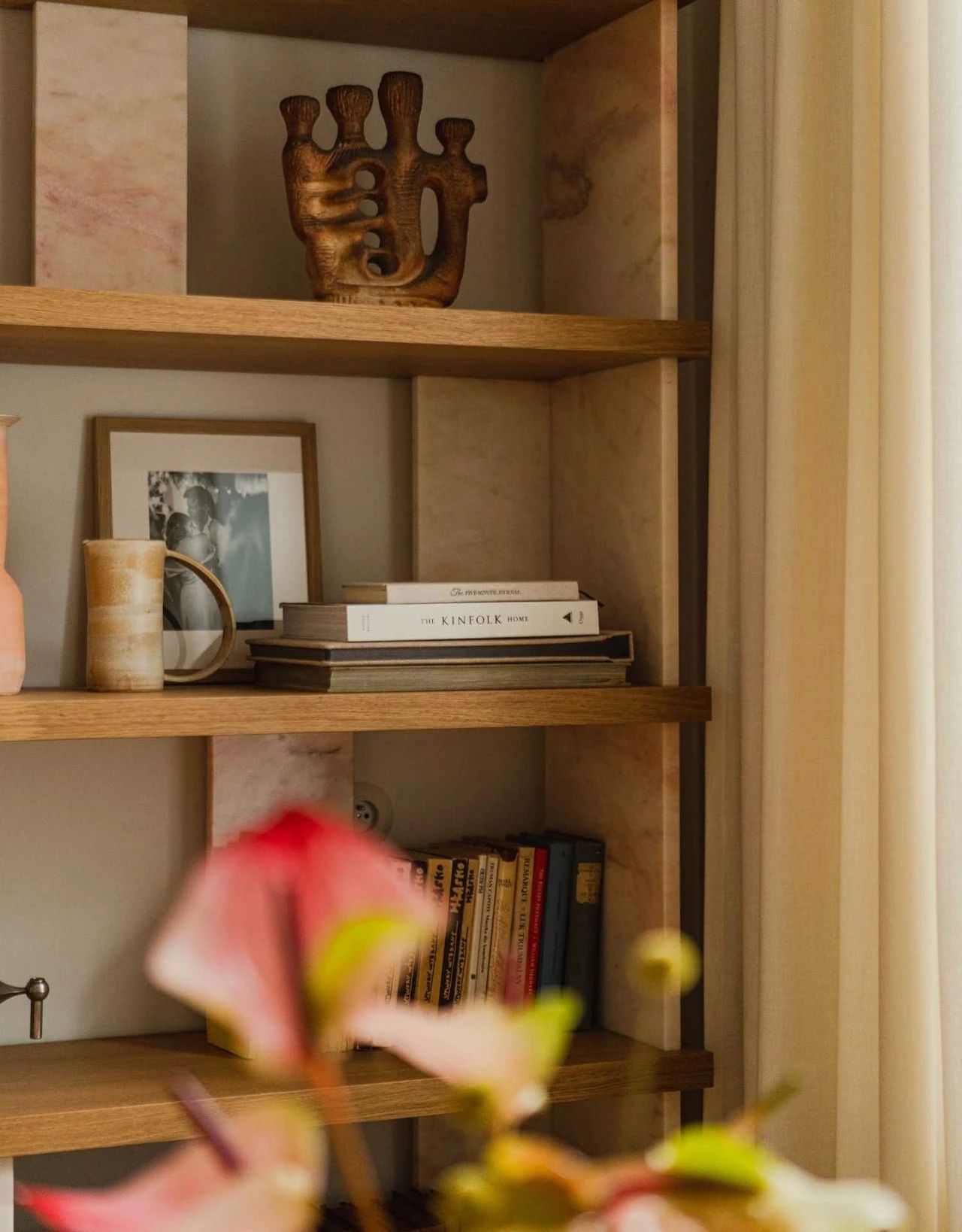 70㎡的小宅,一家三口住,居然还能如此精致,女主太厉害了!-22