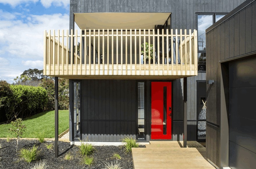 Urban Living House Project by Box Reshaping Architecture-6