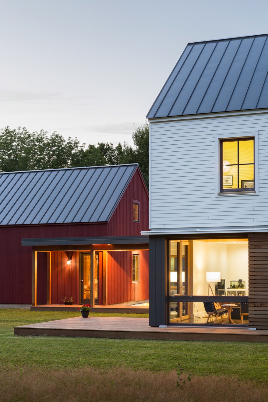 Hayfield House Features Traditional Forms and Modern Interior Design-22