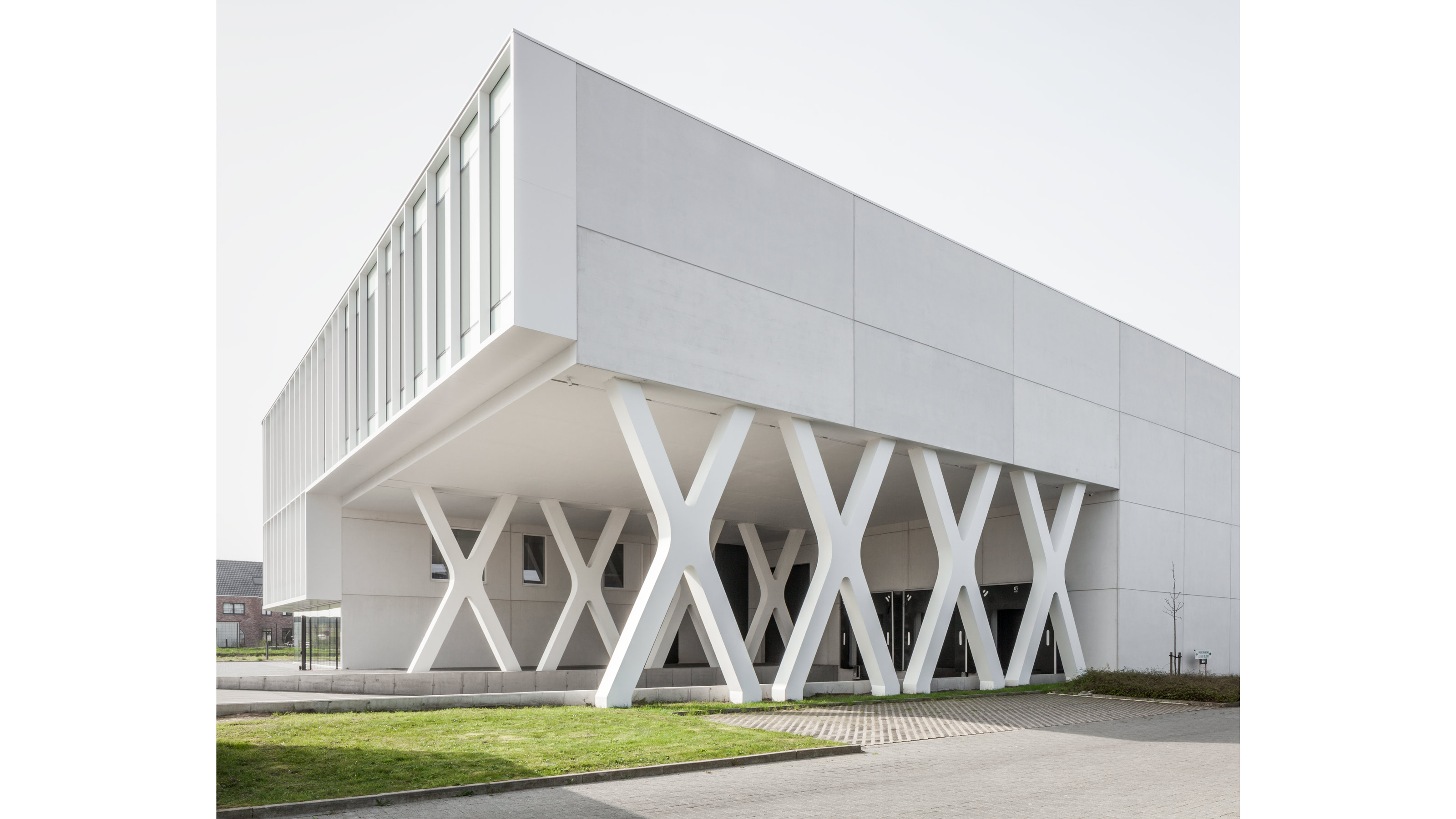 欧陆首秀 · Yankon LED 的“光之建筑”设计丨比利时丨wilma wastiau-10