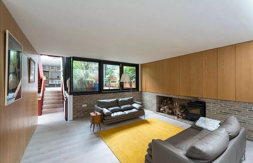 买不起“学区房”，他带2个女儿住进破马厩，花4年爆改，市价3300万!-133