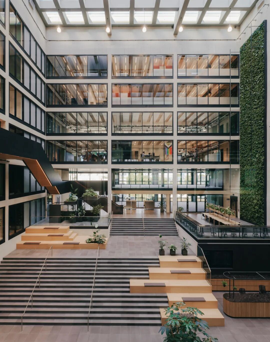 HENN海茵建筑建成新作：EDGE港口新城办公楼-64