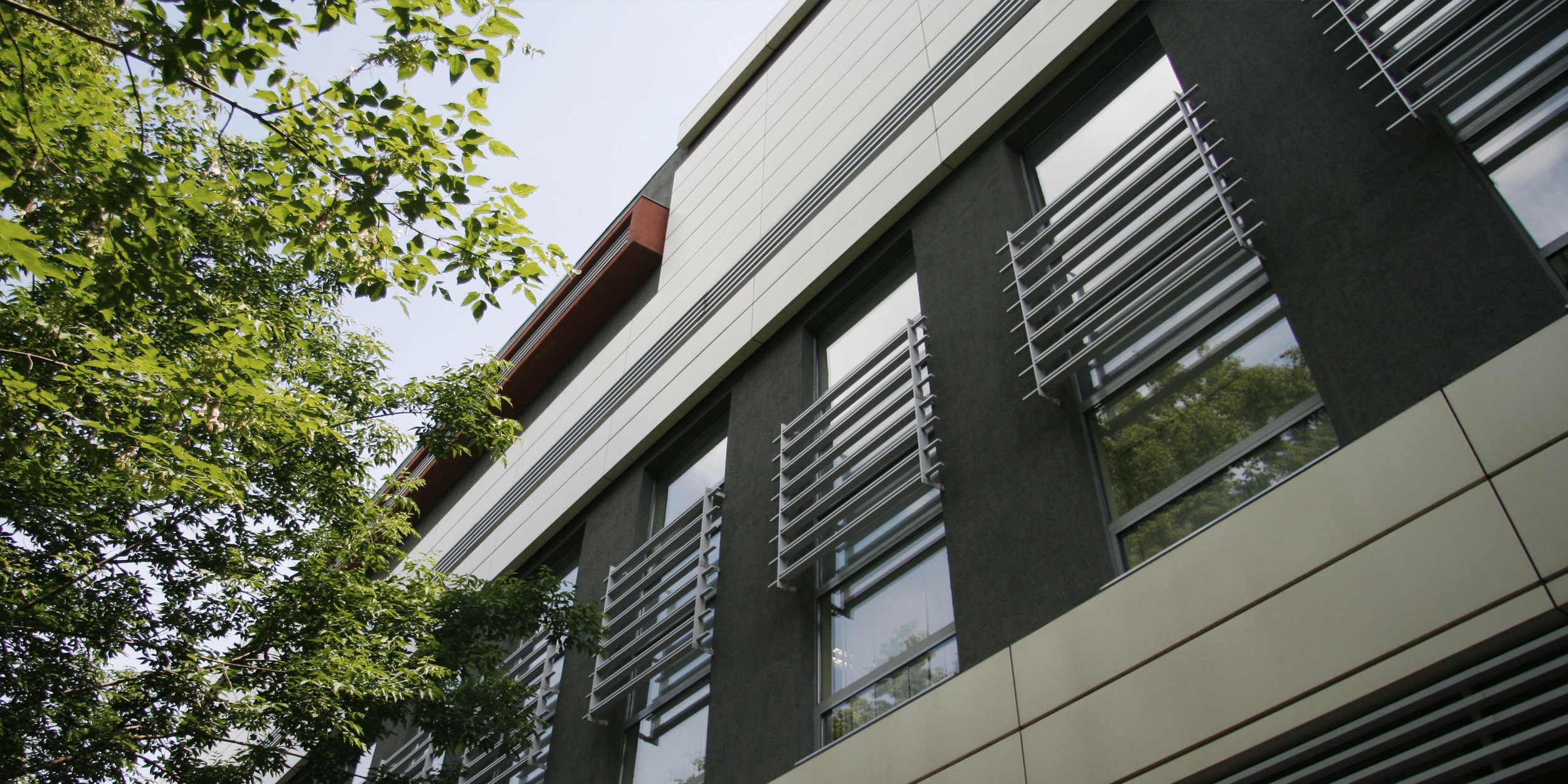 著名设计师打造独特办公空间，探寻室内设计新潮流-7