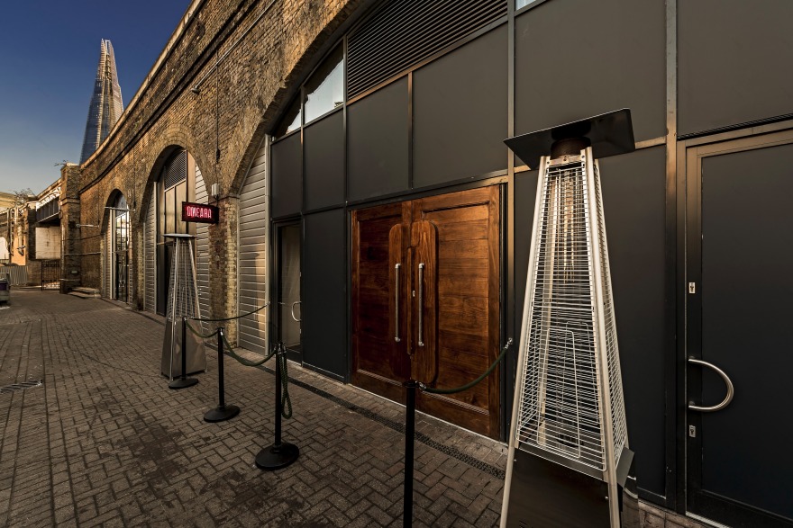 伦敦新建音乐酒吧 Omeara | 铁路拱廊中的“破败哈瓦那”风格-23