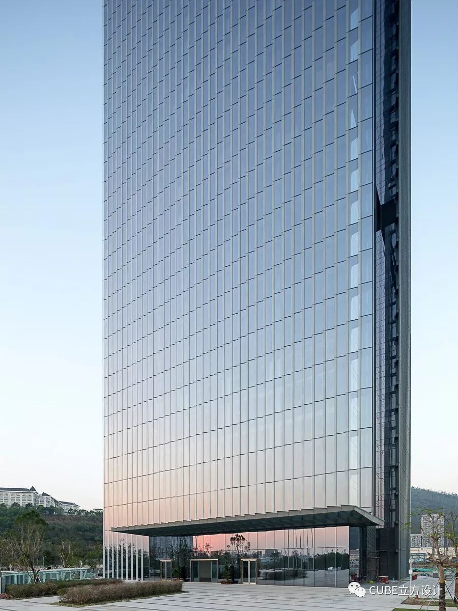 南开大厦 | 城市垂直森林,现代简约生态办公空间-21