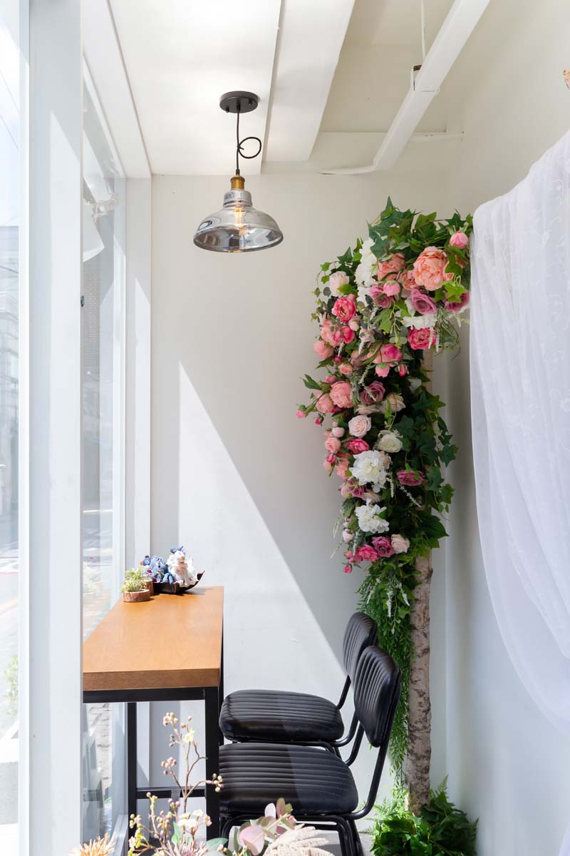 18 平小空间，化繁为简的白色木质咖啡馆设计-14