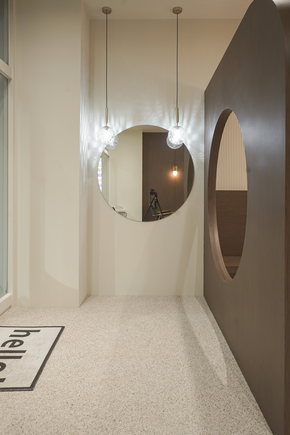 白色与木质，打造 36 平米的极简咖啡厅-25