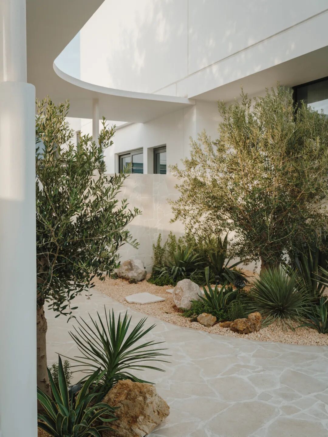 阿联酋迪拜650㎡滨海别墅丨楼房花朵设计-27