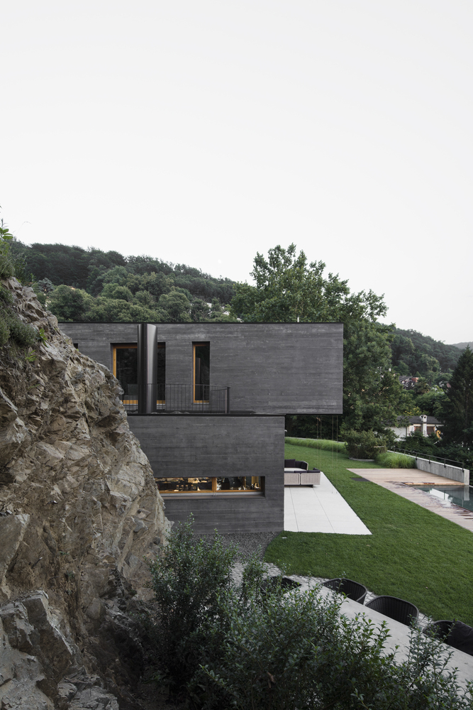 瑞士卢加诺湖畔岩石别墅-63