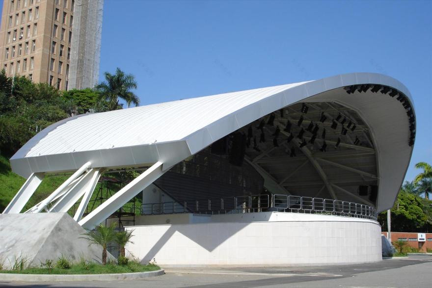 巴西圣殿建筑 · 曲线屋顶与多功能设计-1
