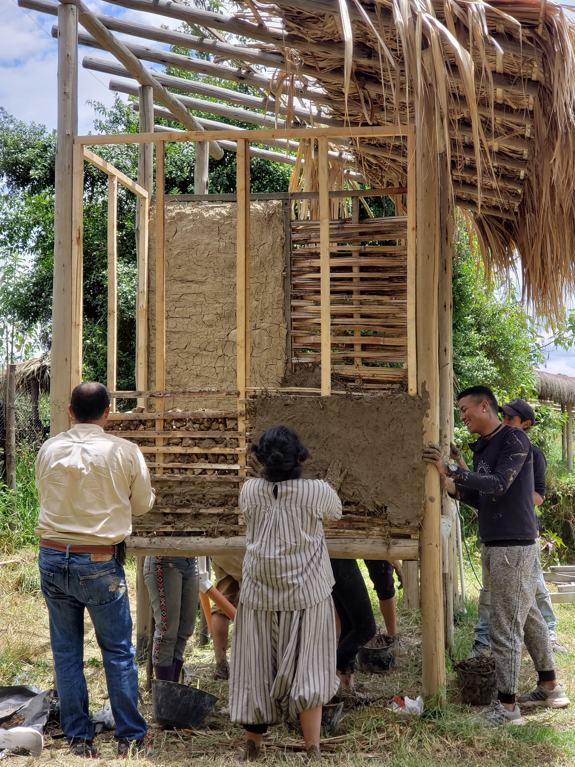 1ER TALLER DE CONSTRUCCIÓN CON TIERRA FO-25