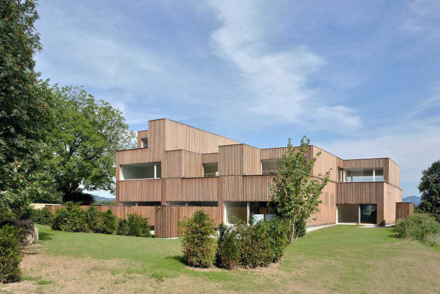 木质展馆式住宅-12