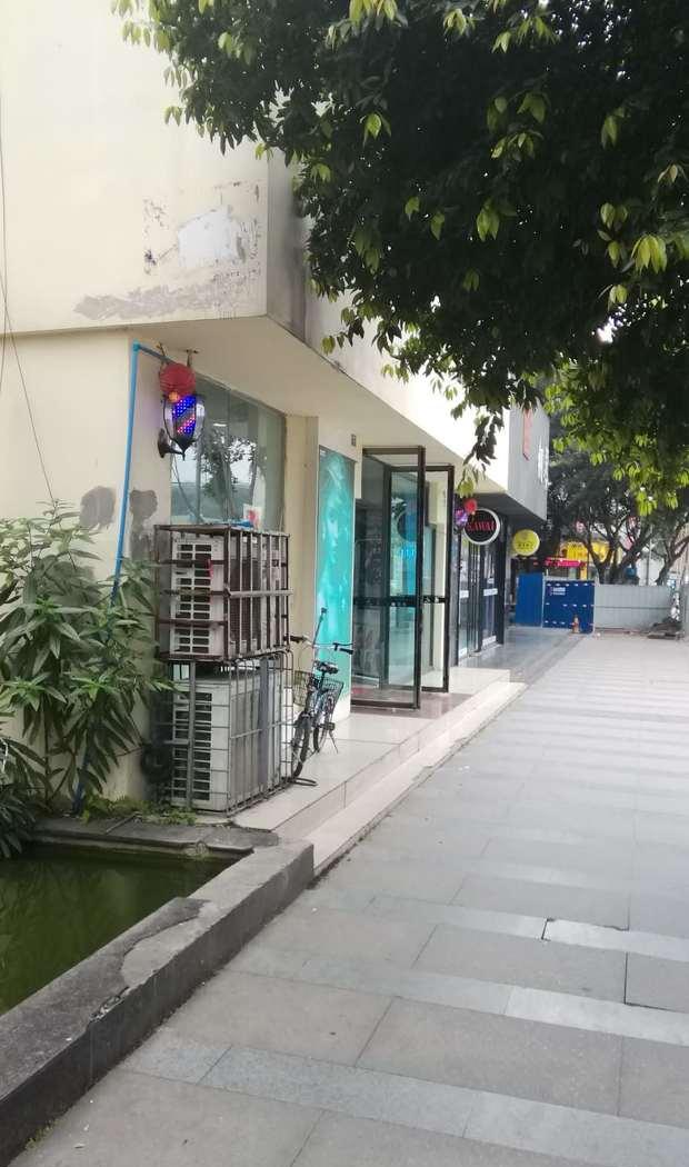 乐山佳之汇美发厅翻新升级，打造现代时尚空间-12