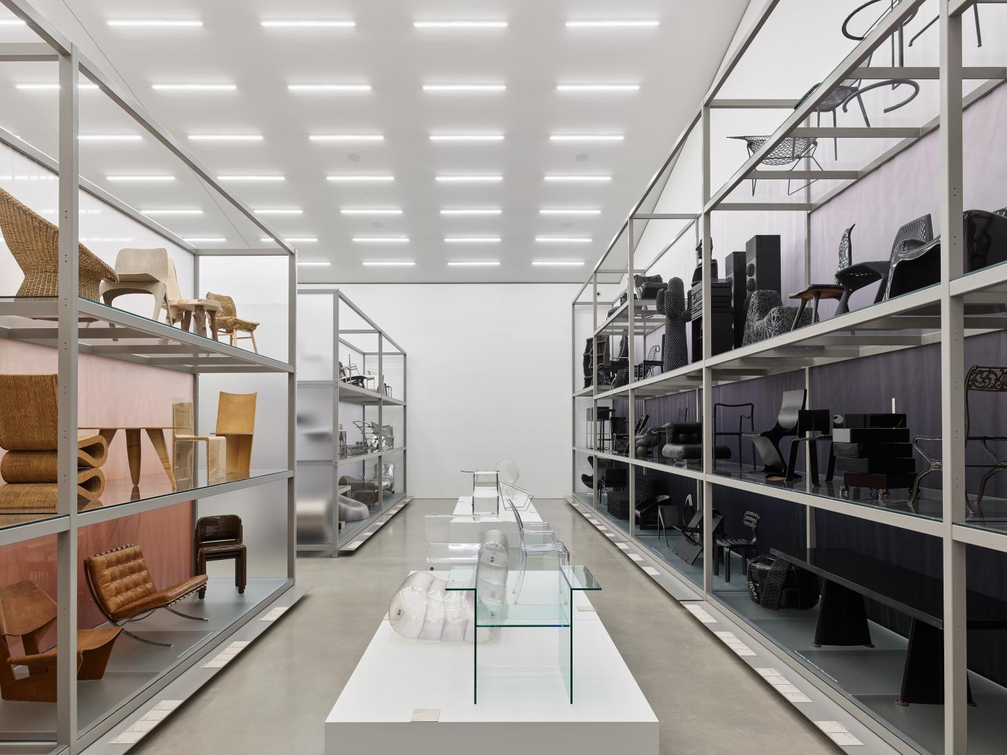 色彩狂潮!Sabine Marcelis 为 Vitra 设计博物馆打造彩虹家具展-11