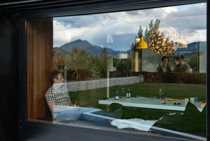 Rammed Earth House Connected to the Mountainous Landscape of Cardrona Valley, New Zealand-18