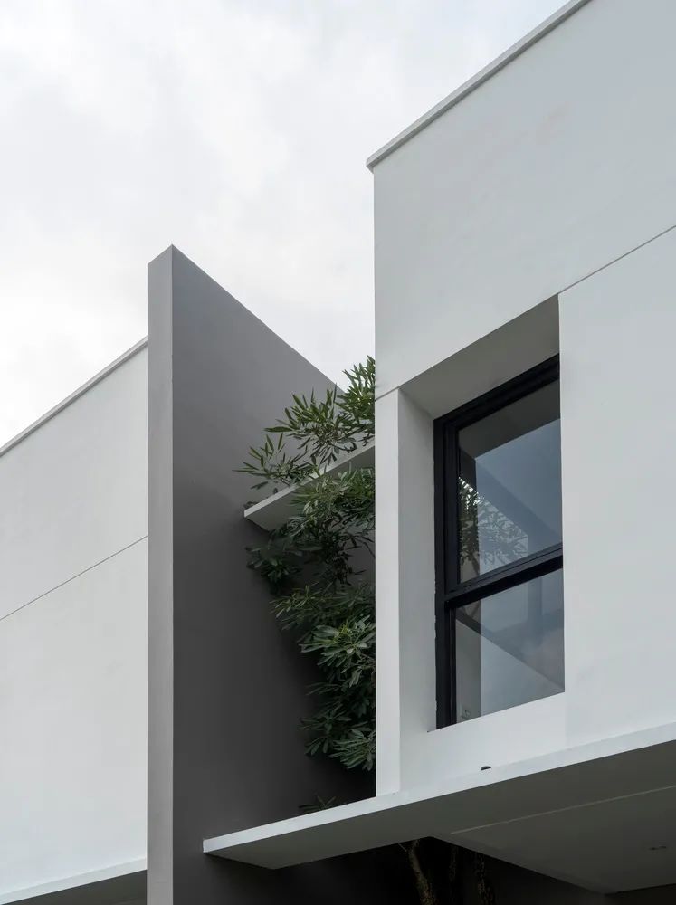 印尼泗水 518 平米地块的 5 个“R 微型住宅”设计-21