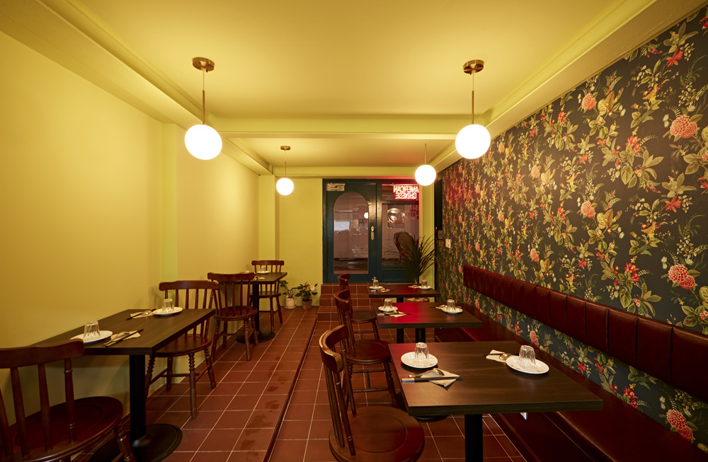 复古风情，14 平米餐厅的极致设计-7