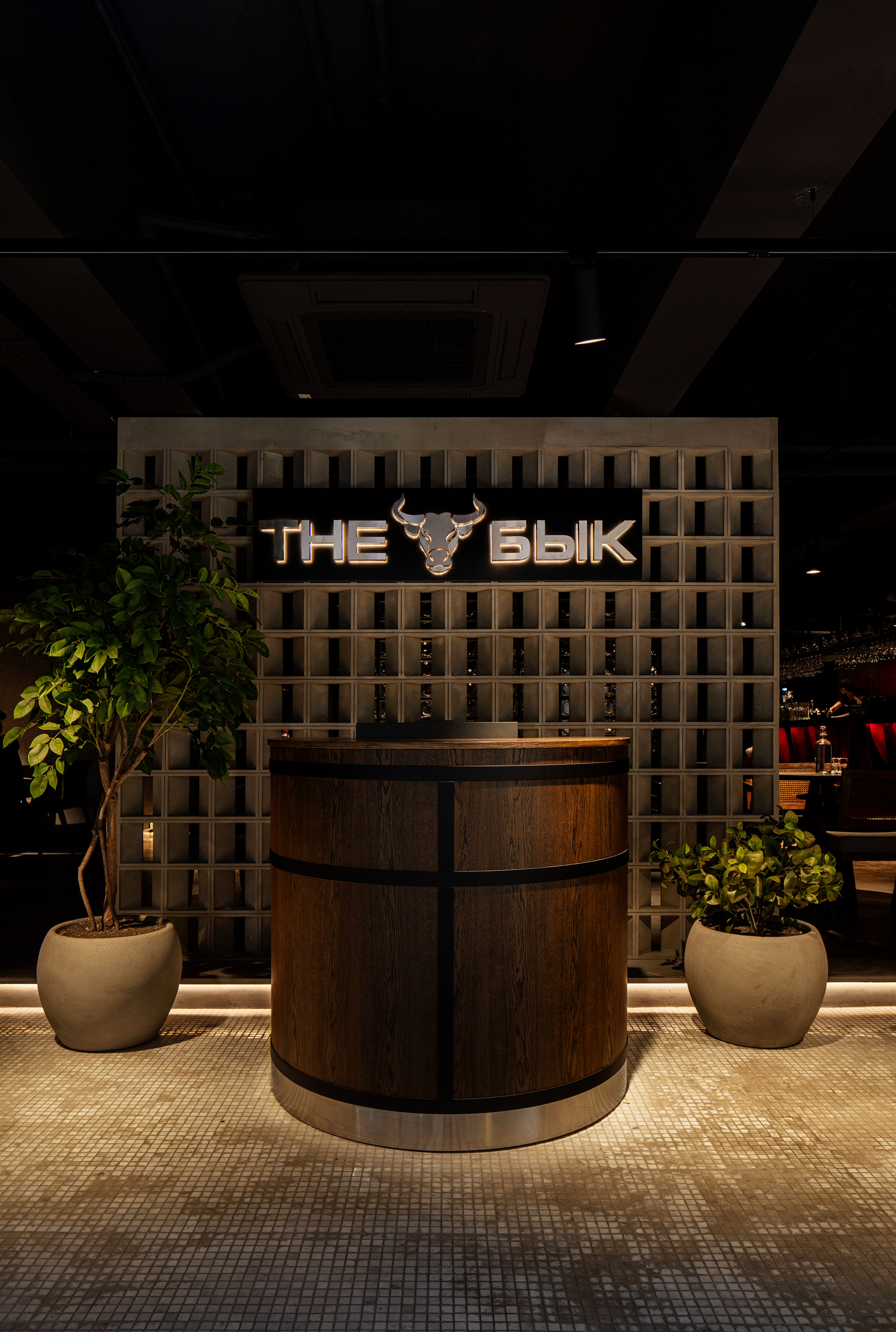 公牛（注：БЫК在俄语里意为公牛 ，但不清楚这里БЫК是单纯的俄语词汇，还是有特定语境含义，仅按常规语义翻译） 丨亚美尼亚丨Futuris Architects-15