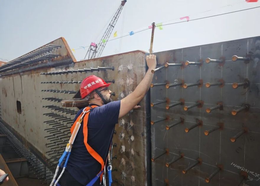 塞尔维亚“连心桥”,您的“大包裹”请查收!-18