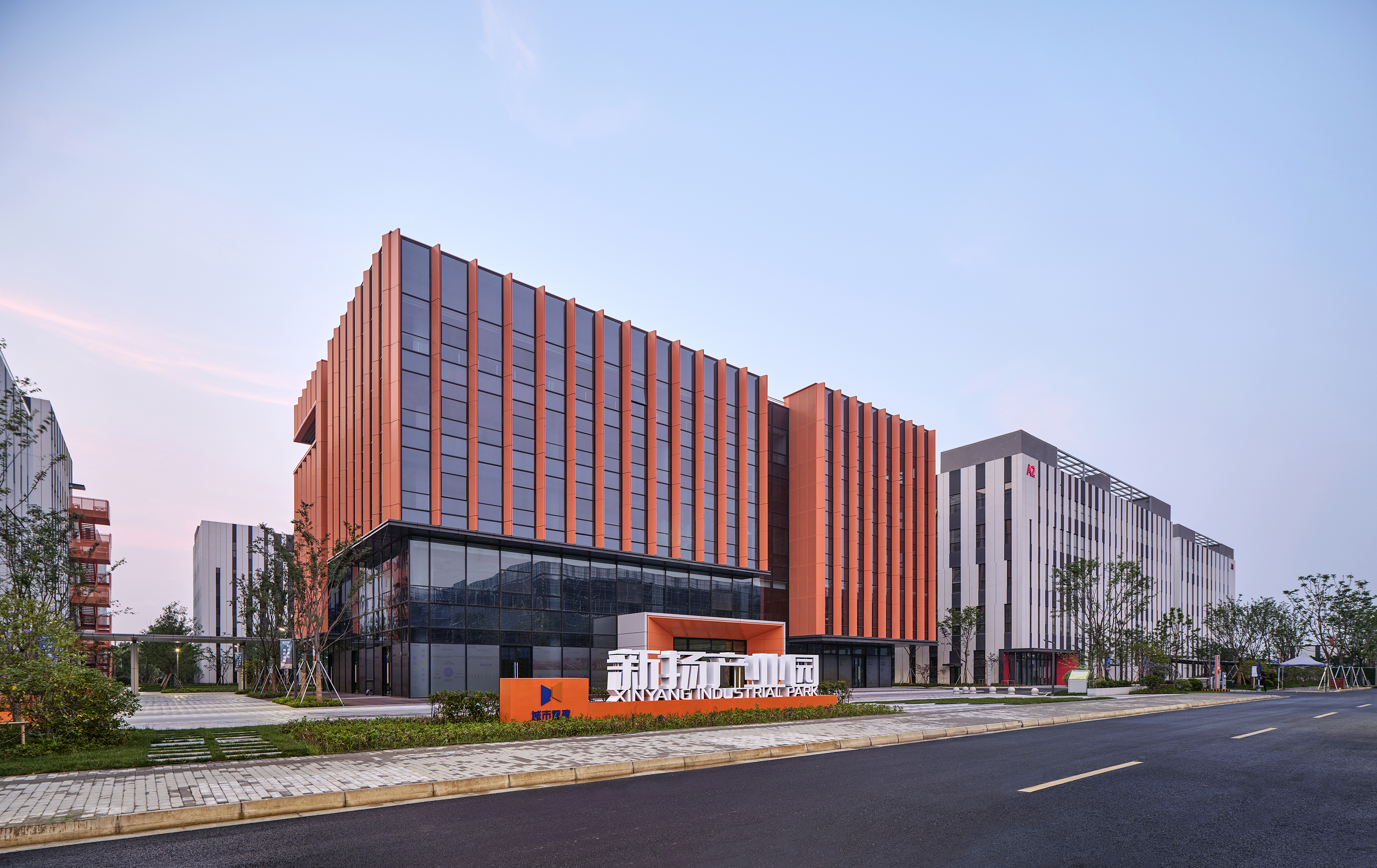 以色彩激活场域：苏州新扬产业园 / FTA-25