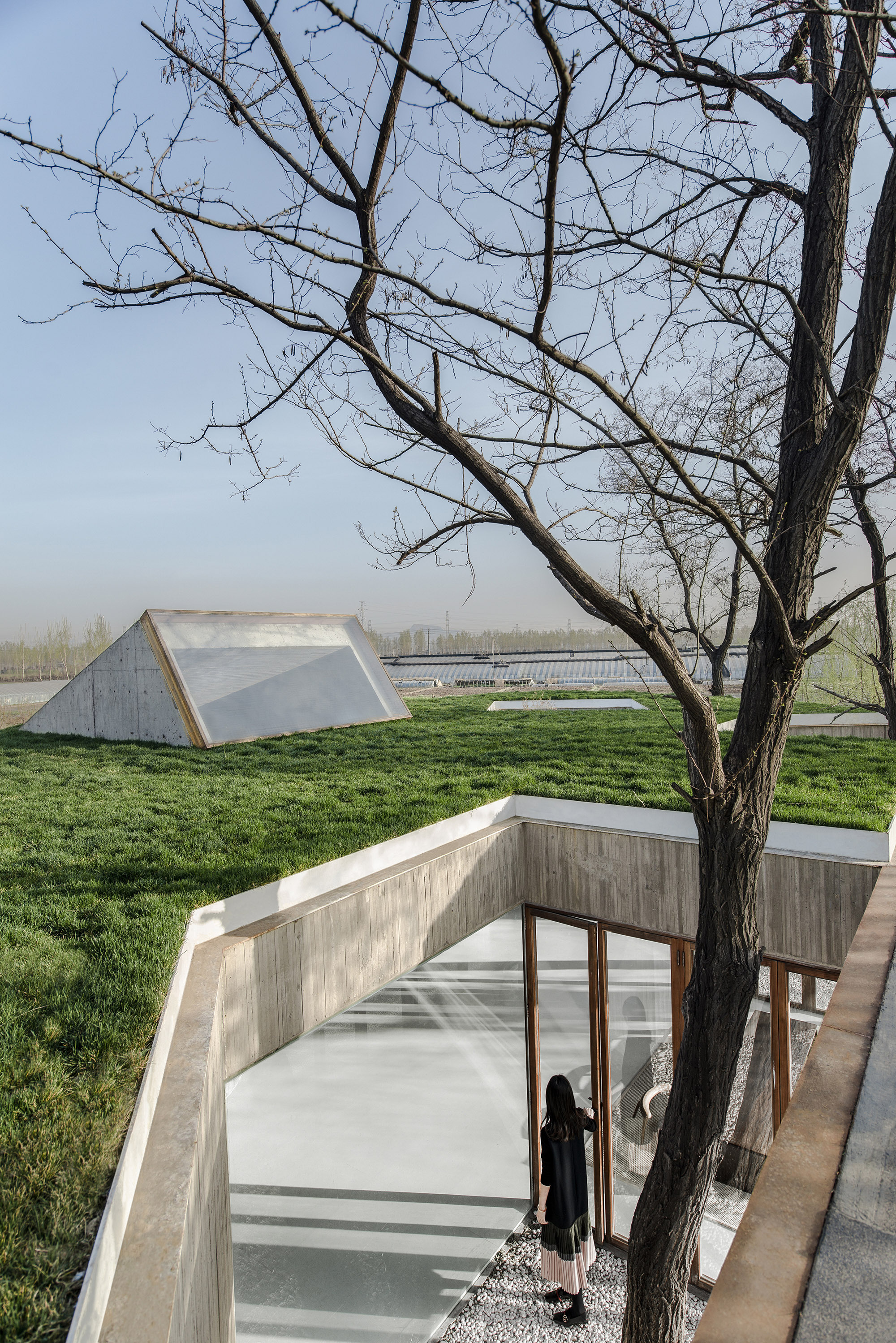 Waterside Buddist Shrine / ARCHSTUDIO-19