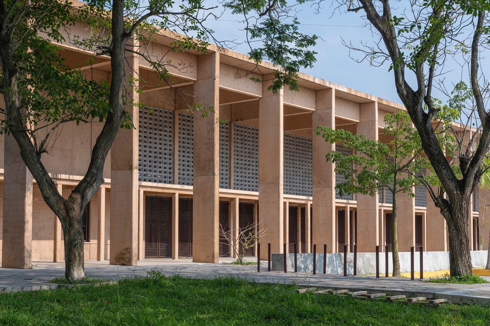 Manuel Vargas Izquierdo棒球场与体育中心，墨西哥 / CCA-13