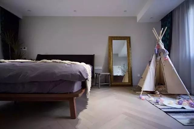 140㎡开放式空间，衣帽间、储物间一应俱全，逆天设计让家翻倍-167