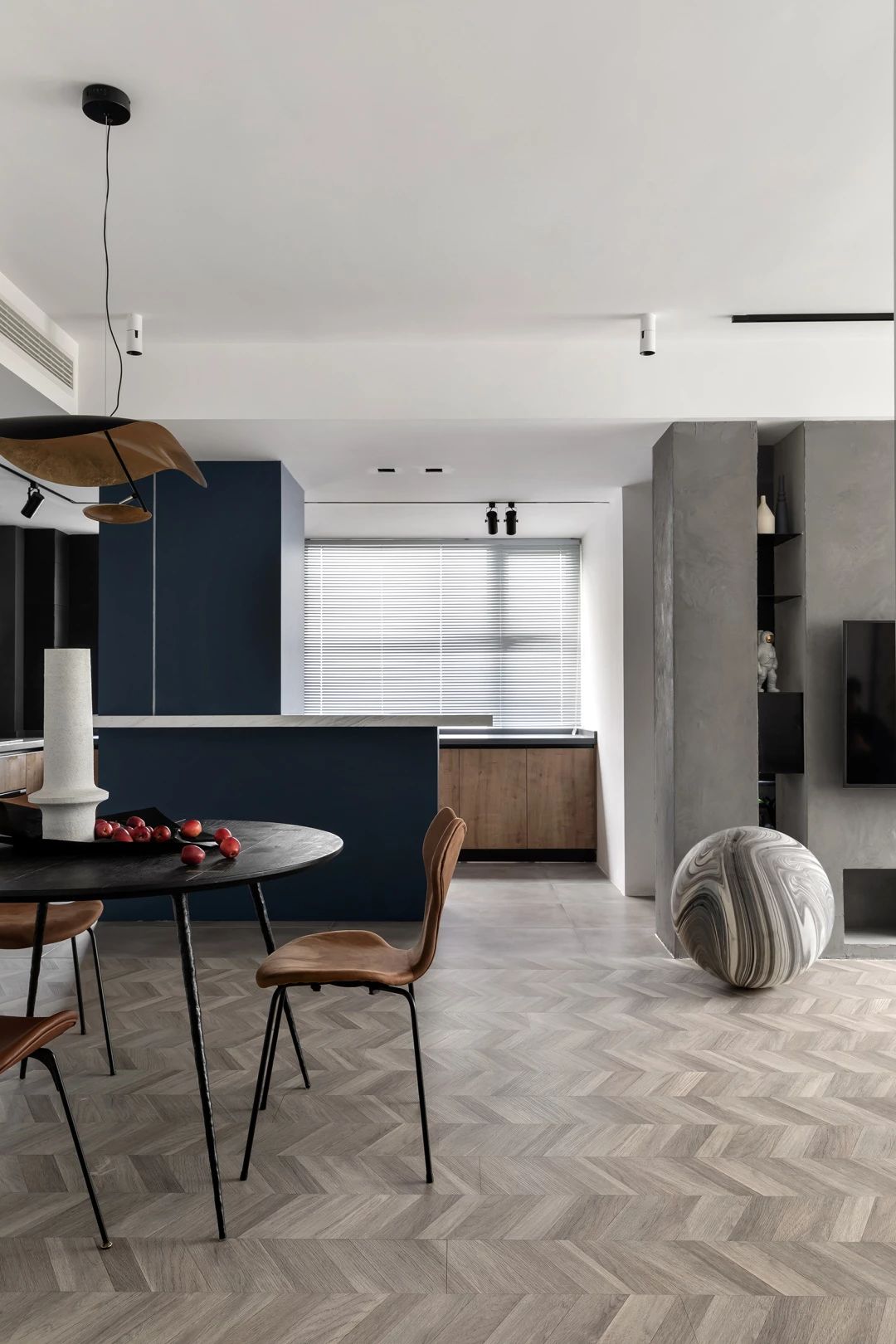 军人夫妻的硬朗现代轻工业风之家-44