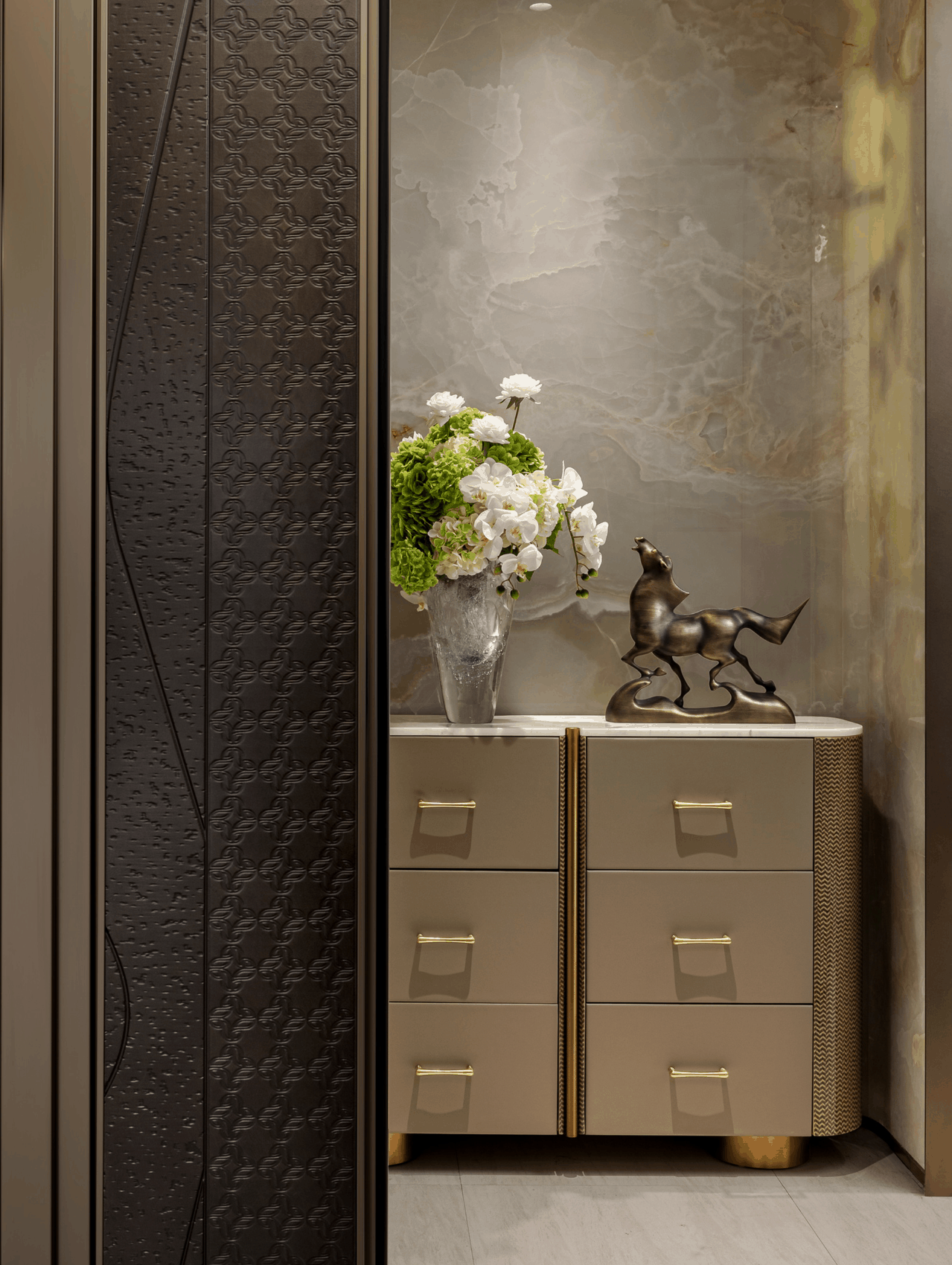 卓瑞地产·悦麓华著160㎡样板间丨中国芜湖丨深圳市伊派室内设计有限公司-0