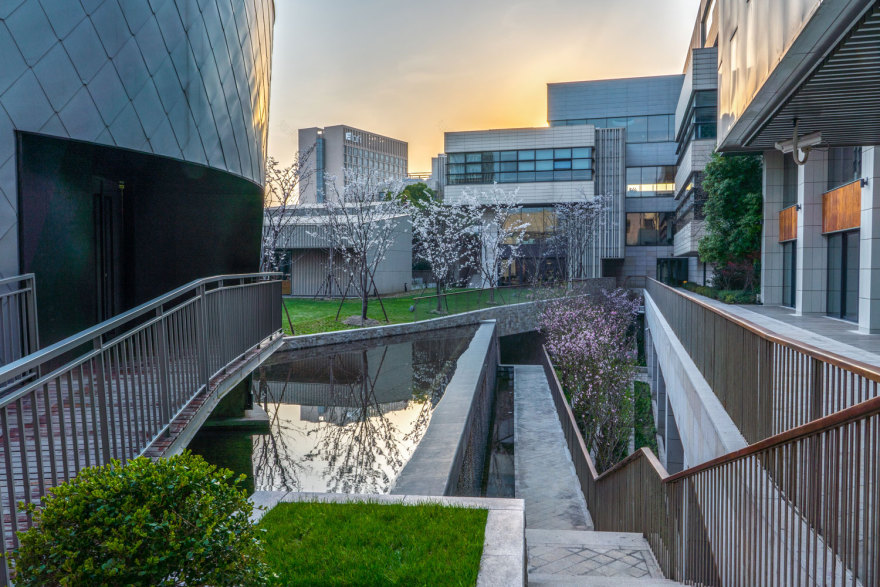 上海创新型教育基地“桥梁”-17