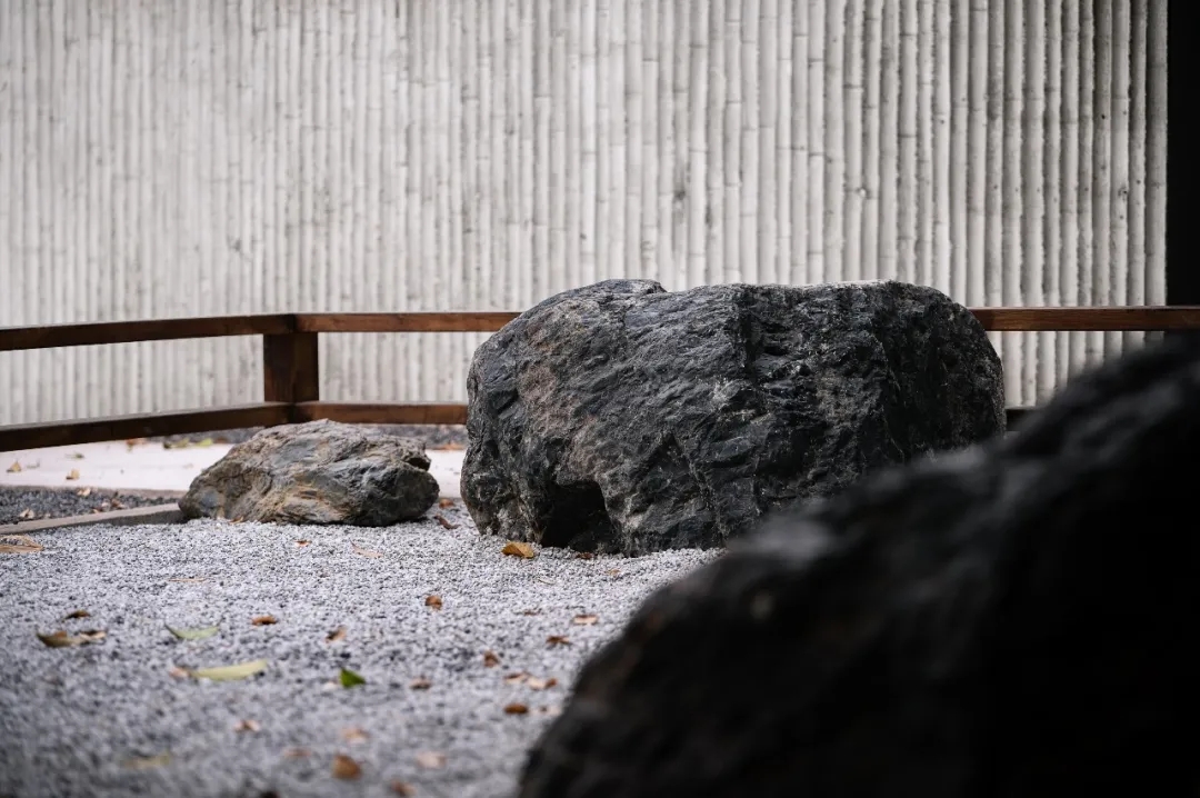 修竹间 · 禅意与自然共生的餐饮空间丨中国重庆丨言隅空间摄影-18