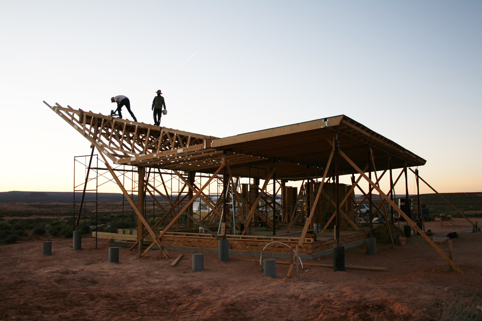 沙漠中的“宽檐帽”住宅丨科罗拉多大学丹佛分校学生,DesignBuildBLUFF 设计事务所-23