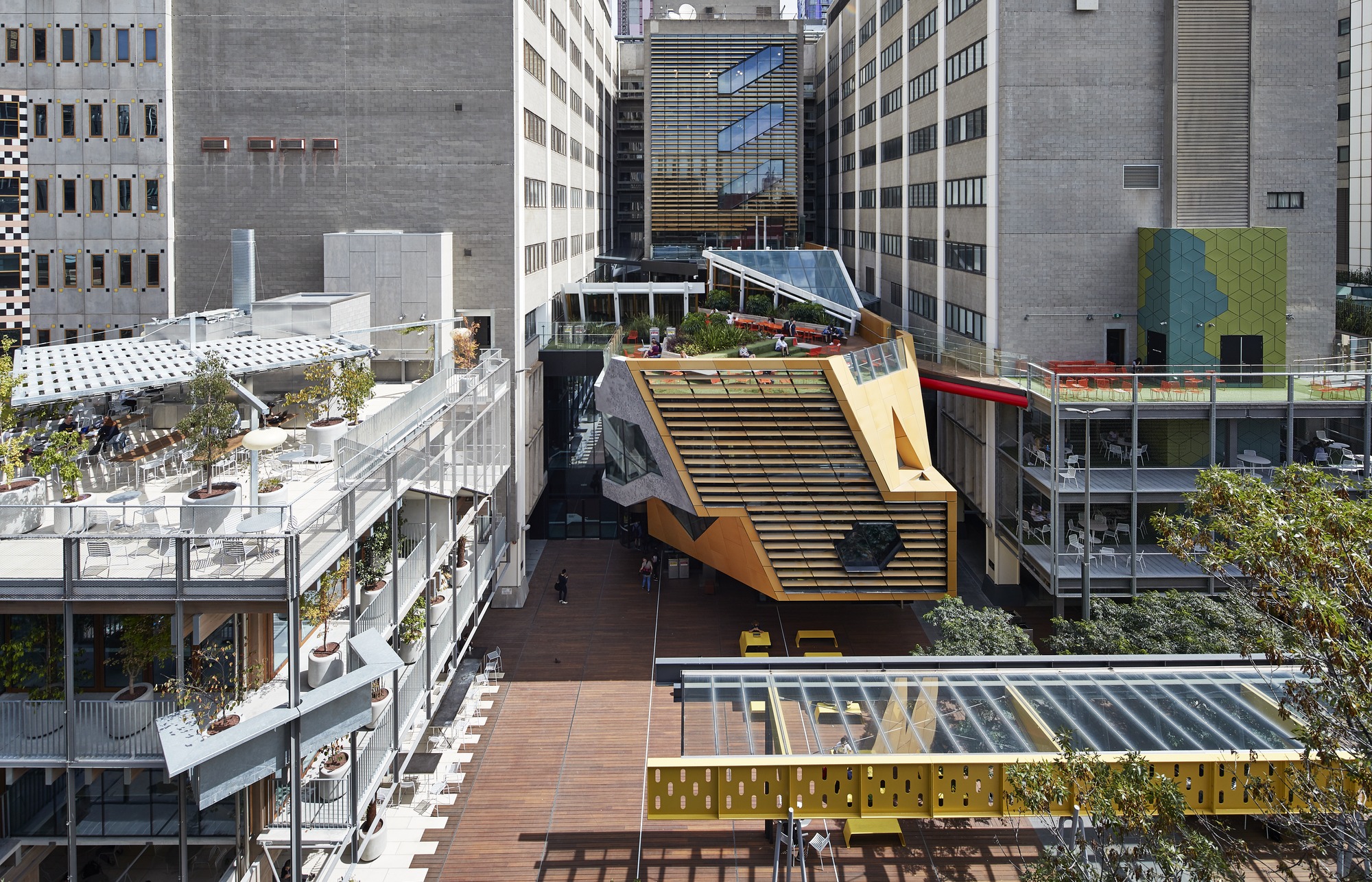 皇家墨尔本理工大学新学术街-18