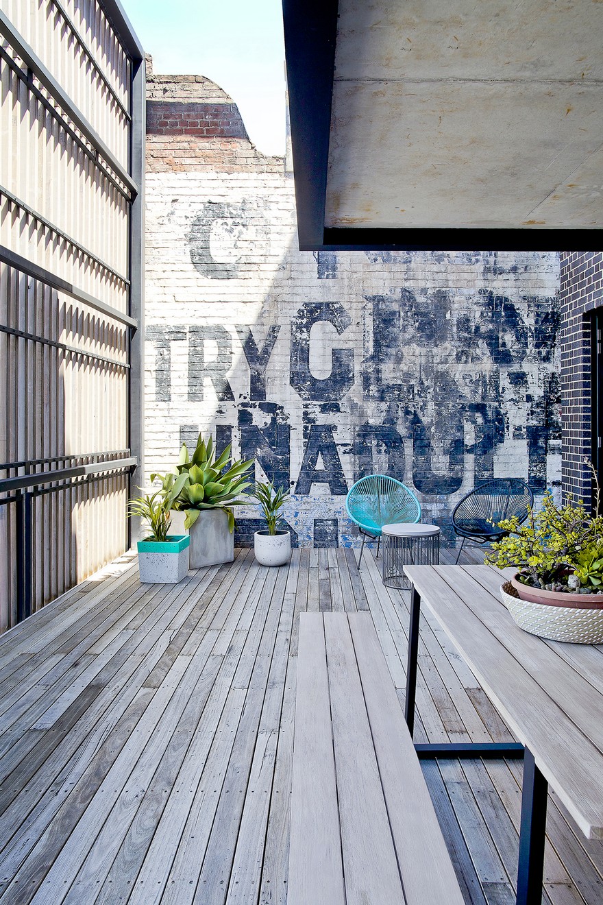 Black Brick Apartments in Hawthorn East, Melbourne-15