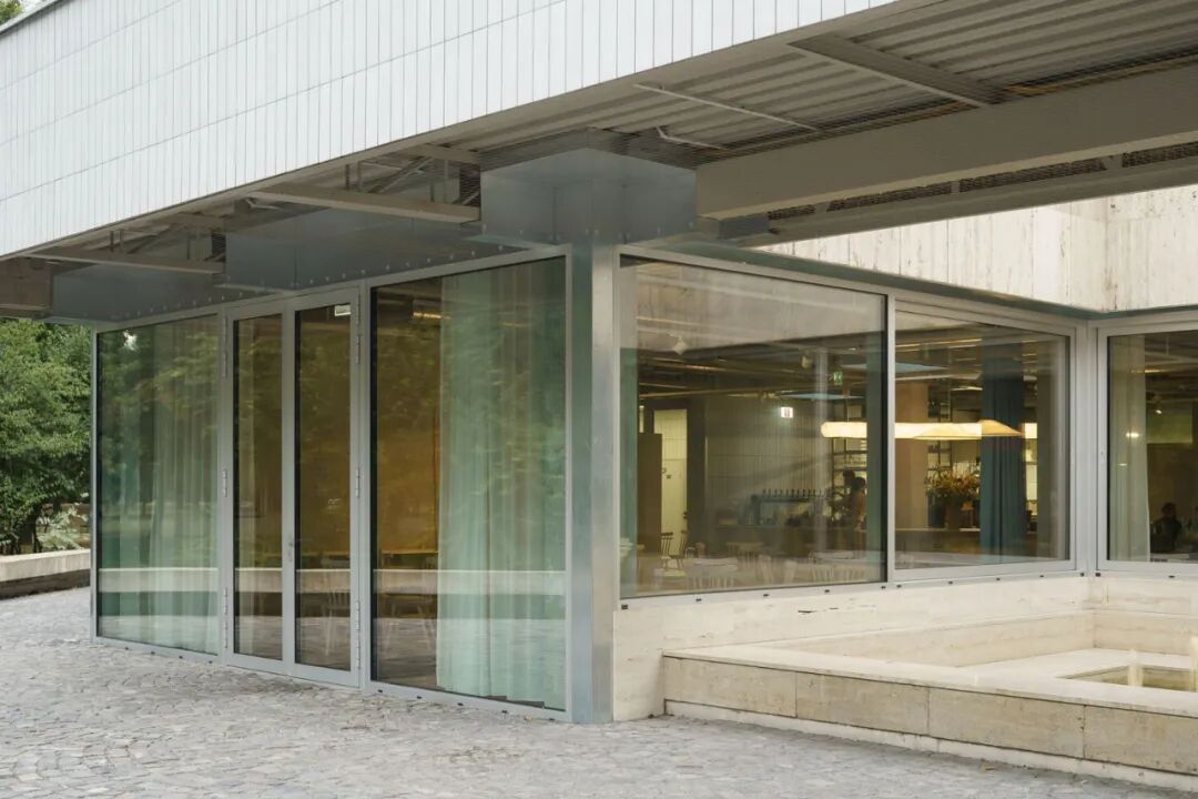 费迪南德餐厅（Bistro Ferdinand）丨斯洛伐克布拉迪斯拉发丨新租设计（未明确具体主体）-29