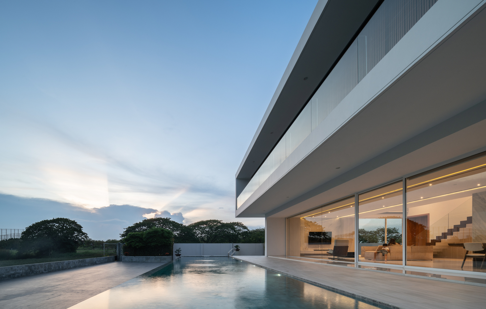 湖畔别墅设计-15