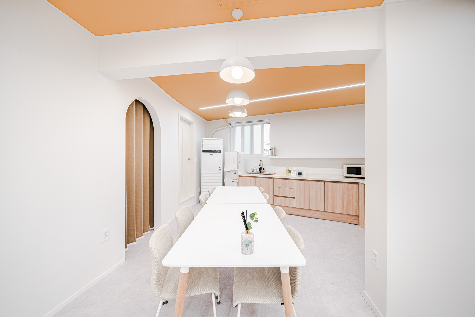 韩国 27 平米办公室，极简设计展现无限可能-2