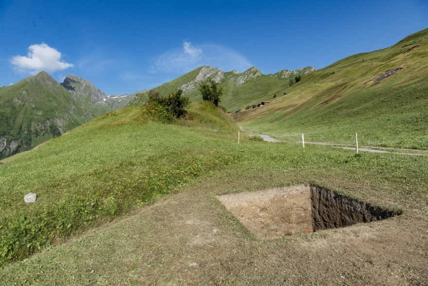 瑞士 Safiental 艺术双年展 | 垂直与水平的美学探索-19