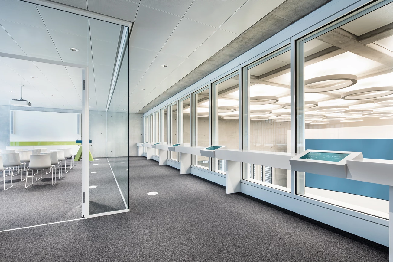 德国 TransnetBW 展览设计-13