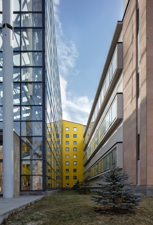 Vanadzor 科技中心丨亚美尼亚丨ARCHcoop Architectural Studio-15