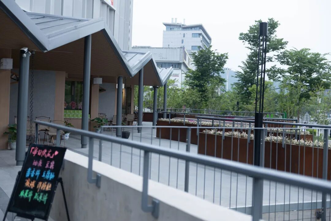 农贸市场设计案例｜菜场变身艺术生活场，“转塘南街菜市”如何重构市井空间？-55