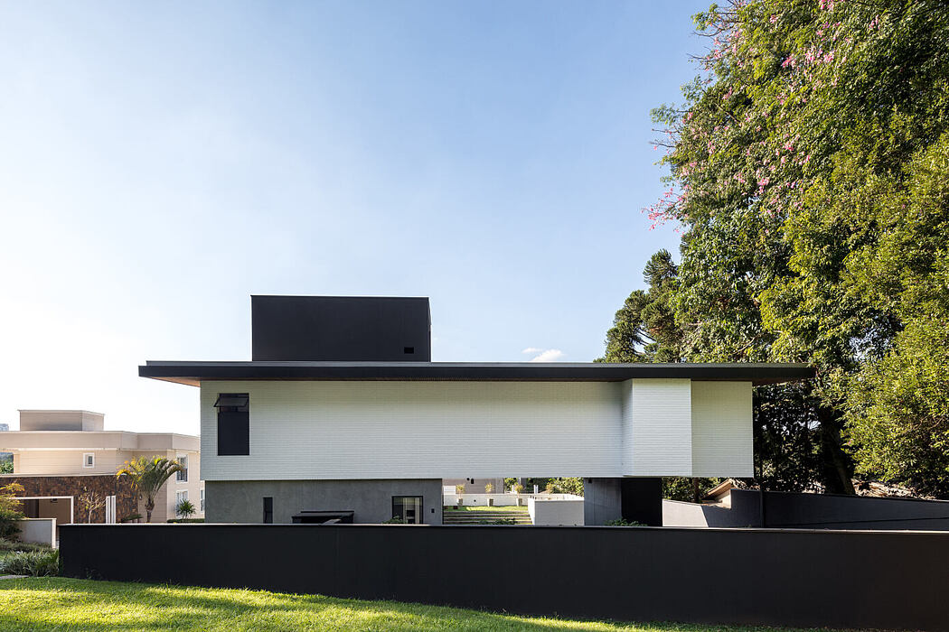 巴西 AC 住宅——自然地形与室内设计的完美融合-13